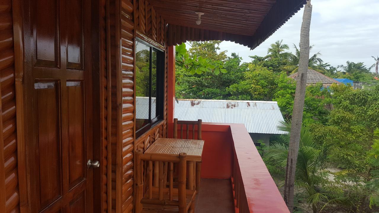Guanna'S Place Room And Resto Bar Logon Luaran gambar