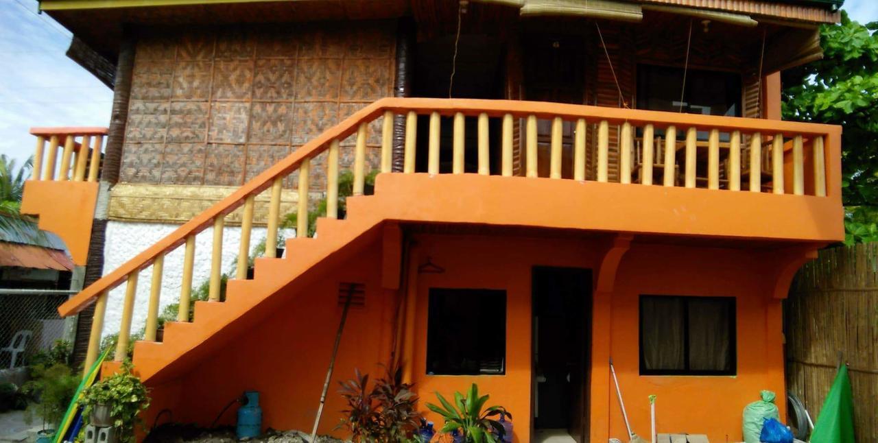 Guanna'S Place Room And Resto Bar Logon Luaran gambar