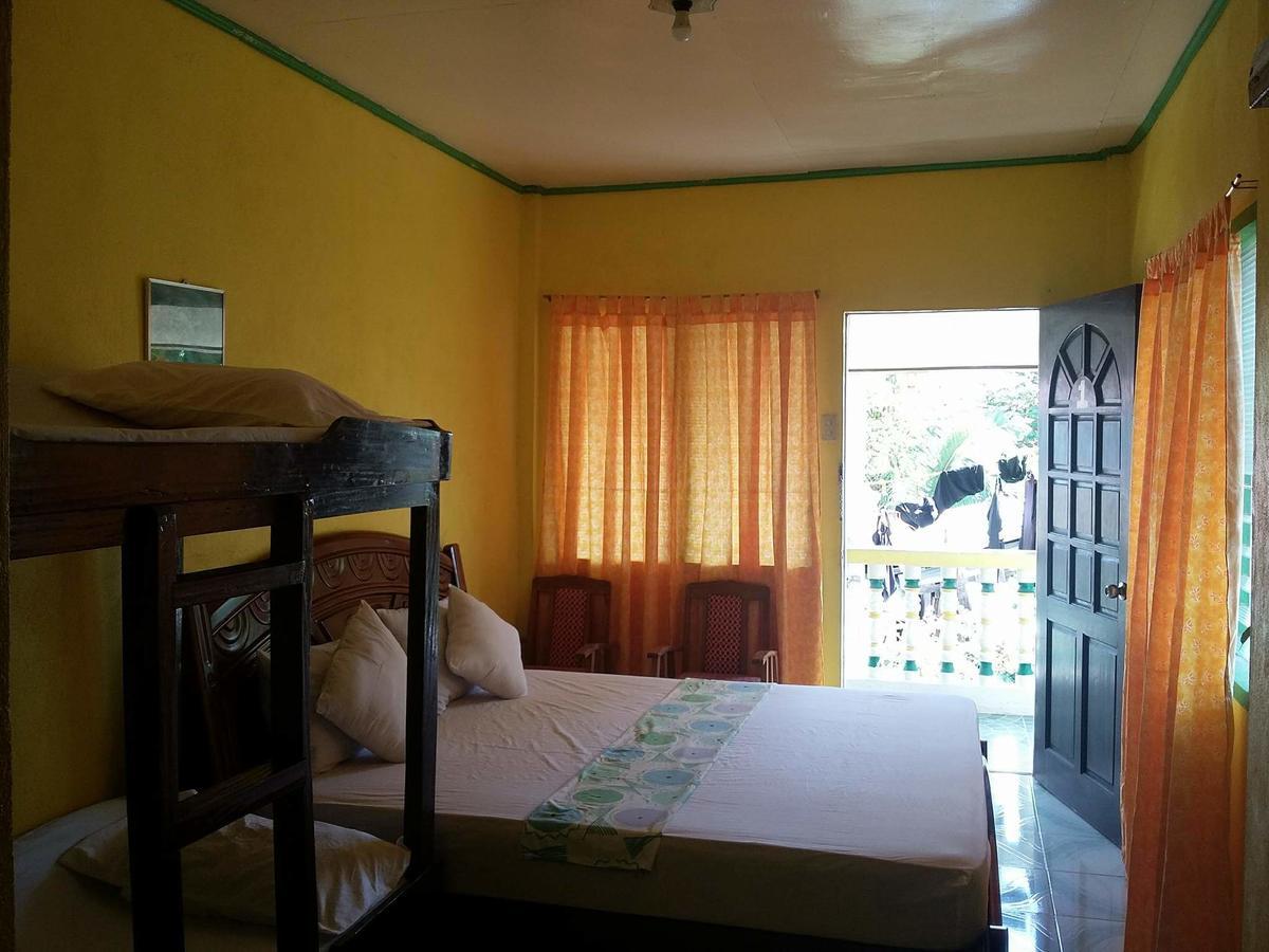 Guanna'S Place Room And Resto Bar Logon Luaran gambar