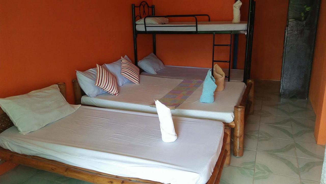 Guanna'S Place Room And Resto Bar Logon Luaran gambar