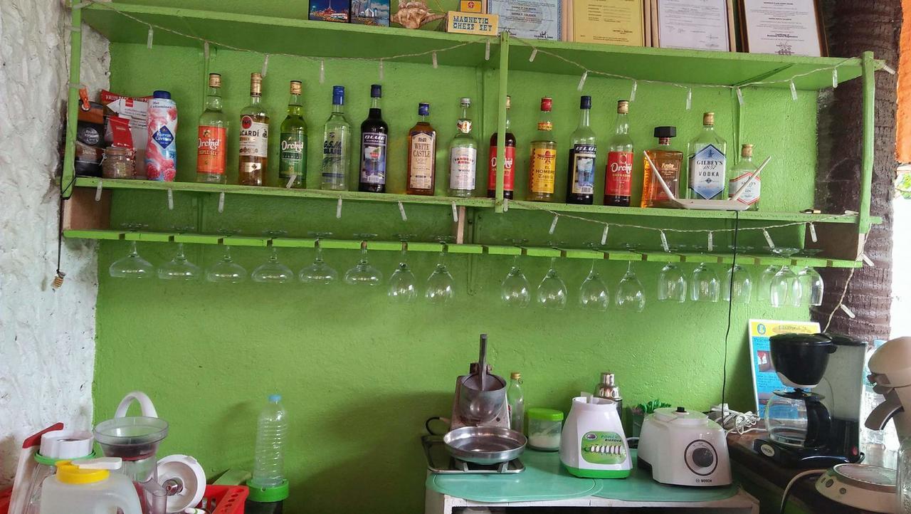 Guanna'S Place Room And Resto Bar Logon Luaran gambar