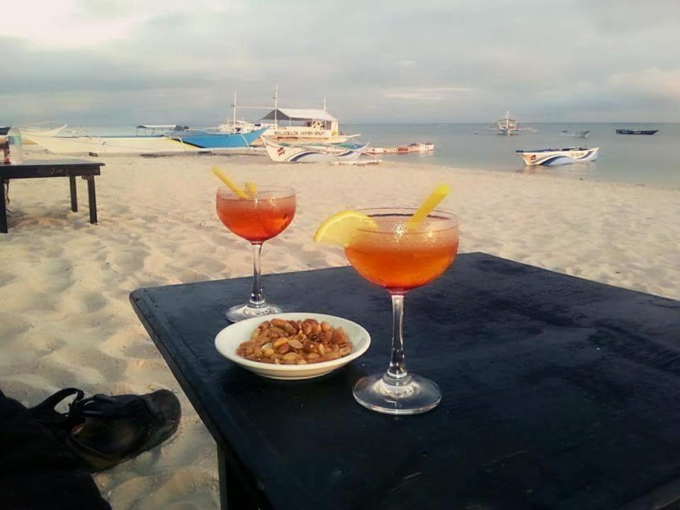 Guanna'S Place Room And Resto Bar Logon Luaran gambar